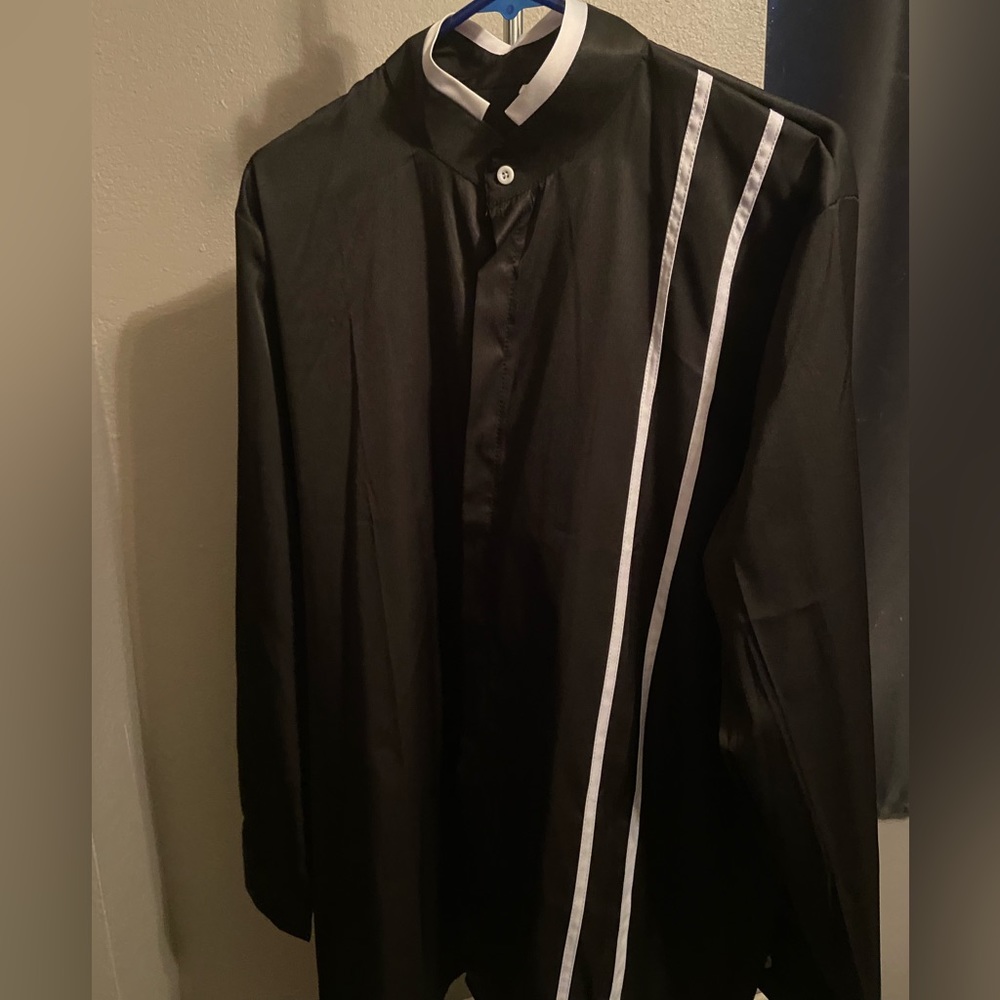 Wore once Slim fit can fit Large